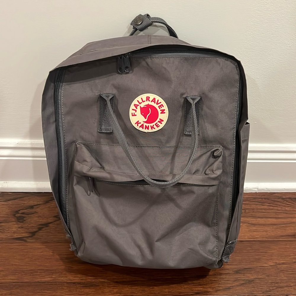 Fjällräven Classic Kånken Grey Backpack